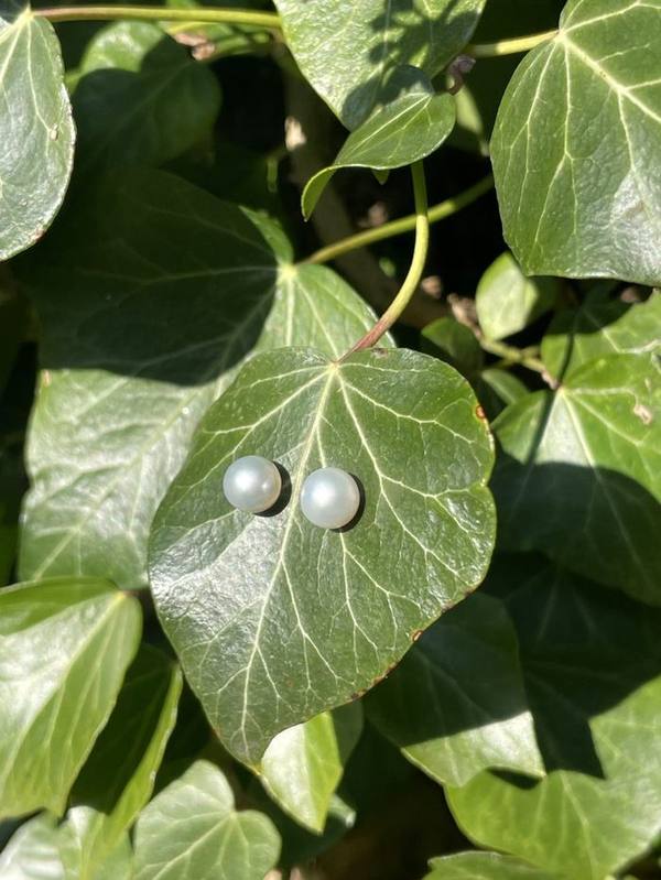 Pearls are always a statement!